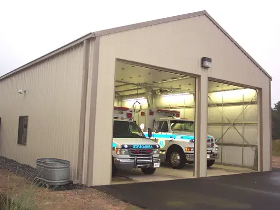 Karfe Frame Ambulance Ginin Garage