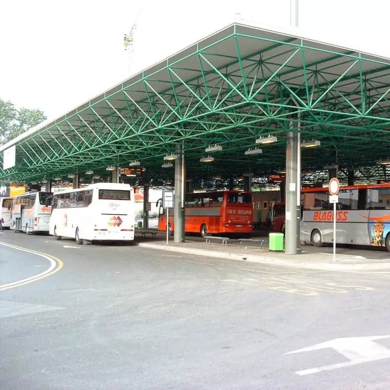Depot Bus Tsarin Karfe
